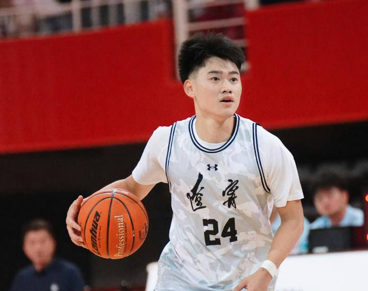中国男篮预计4日首次裁员欧洲拉练战荷兰与突尼斯(中国男篮将前往欧洲拉练)