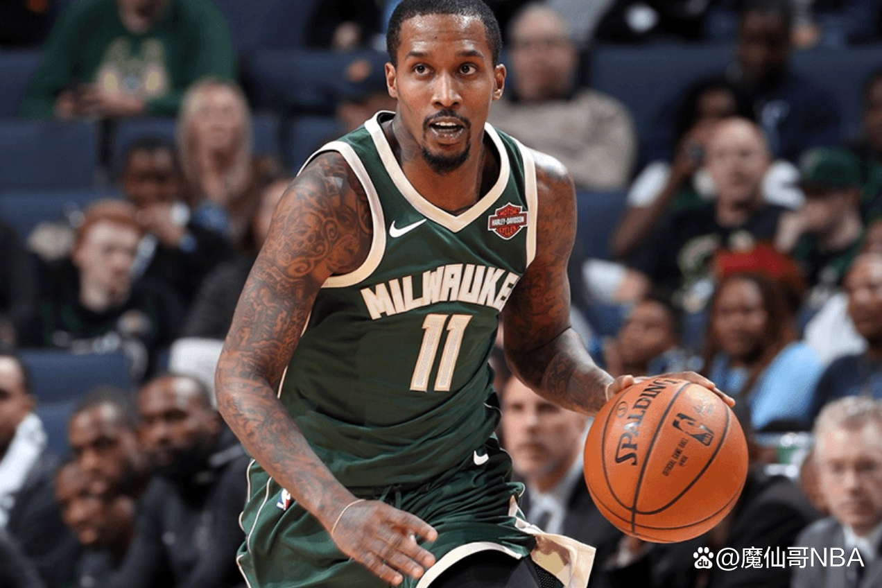 开云体育-包含2年500万！帕克正式签约！再见了，NBA最悲情的榜眼秀的词条