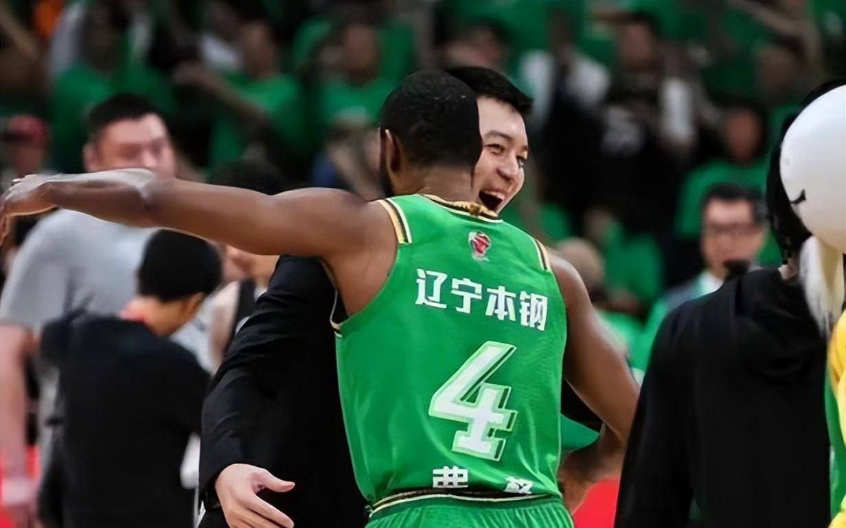 曝辽宁男篮不会与弗格续约季后赛数据下滑明显(辽宁男篮 弗格)