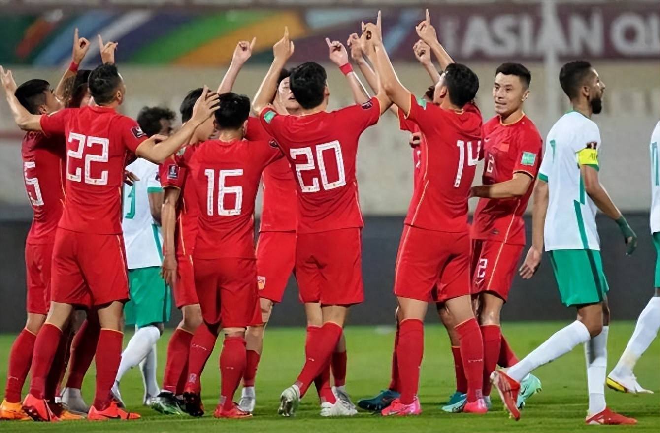 包含新国门显现，申花门神5次零封，东亚杯有望入选国足的词条