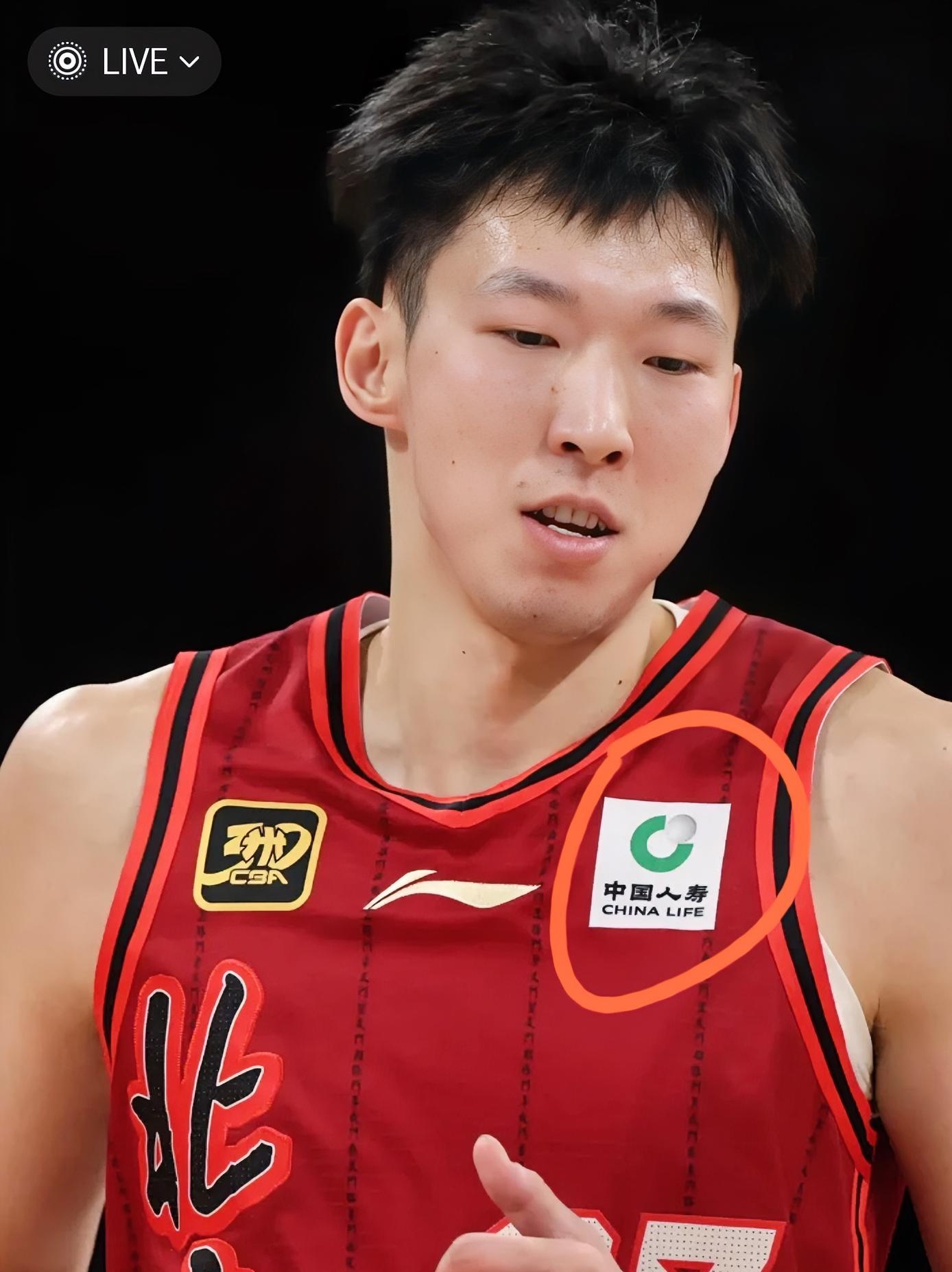 中国男篮NBA夏联集锦周琦17分9板，中国男篮胜黄蜂的简单介绍